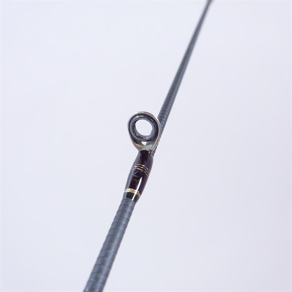 クリムゾンＳ８２ＭＬ－Ｆ